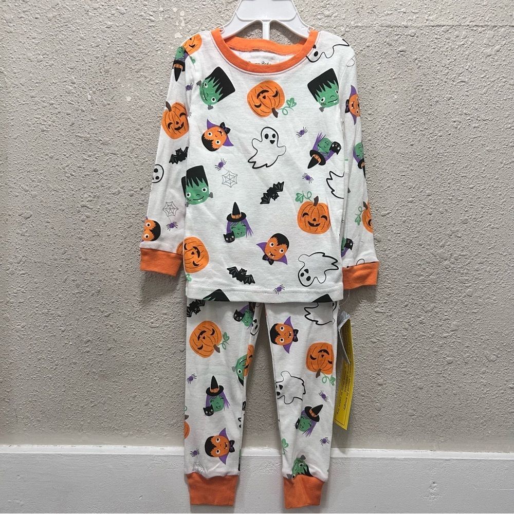 Tommy Bahama Halloween Themed Pajama Set NWT 2T